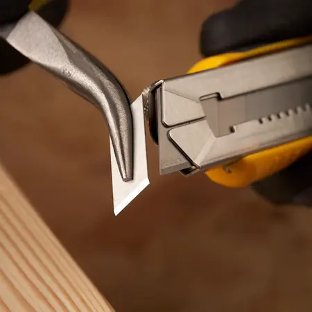 Stanley Afbreekmesjes 25mm 10 stuks/dispenser - afbeelding 3